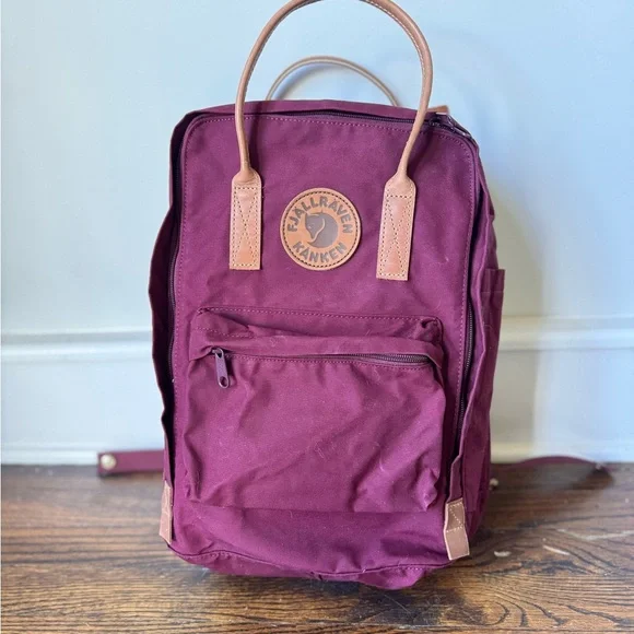 Fjallraven Kånken Backpack - Burgundy - Picture 2 of 4